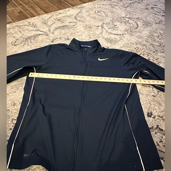 Nike Men’s Dri Fit Lightweight Black Collared White Stripe Jacket Size XL - Picture 4 of 9